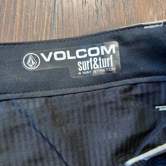 Volcom surf & turf 4 way stretch shorts SZ 38 - Picture 5 of 5
